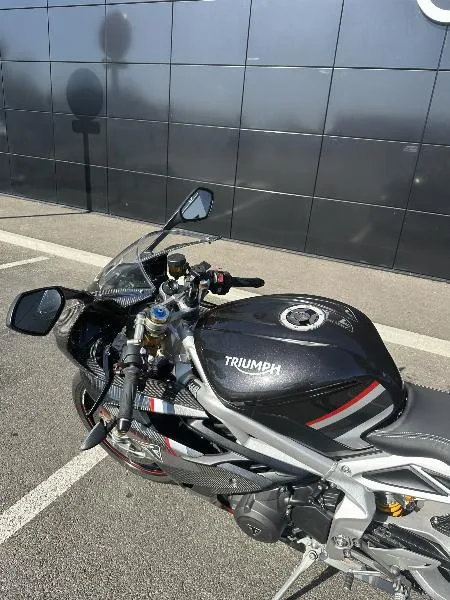 DAYTONA 765 Moto 2