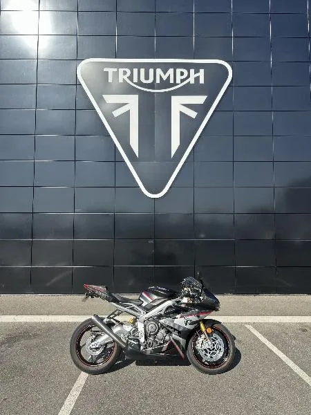 DAYTONA 765 Moto 2