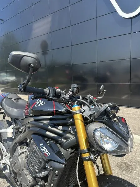 SPEED TRIPLE 1200 RS