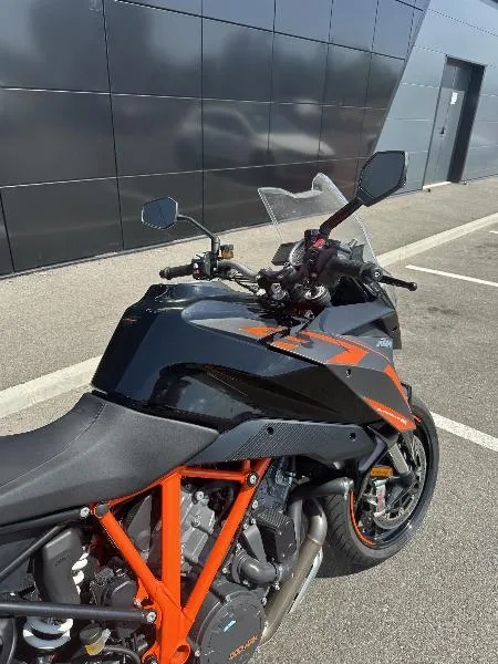 1290 SUPER DUKE GT
