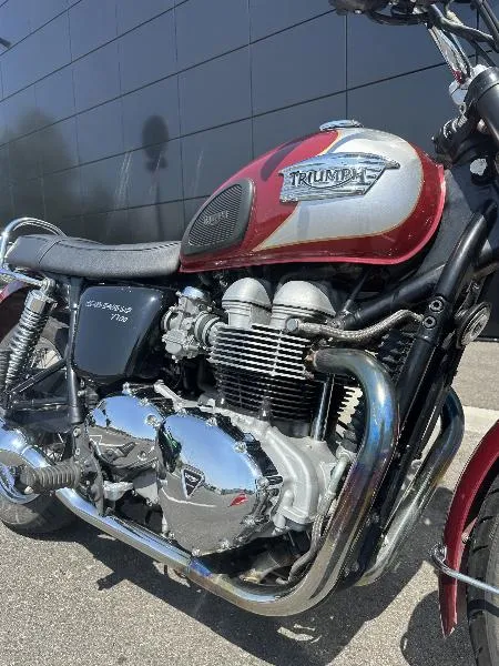 BONNEVILLE 865 T100