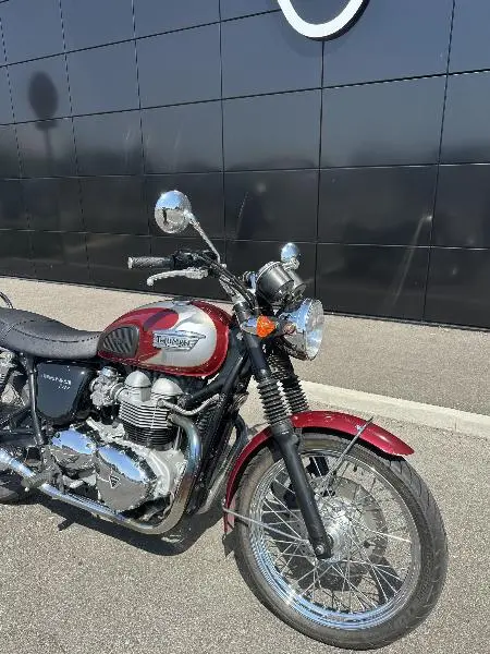 BONNEVILLE 865 T100