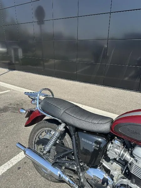 BONNEVILLE 865 T100