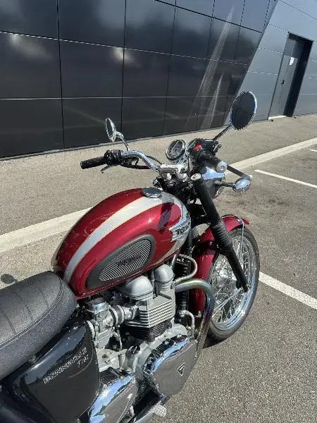 BONNEVILLE 865 T100