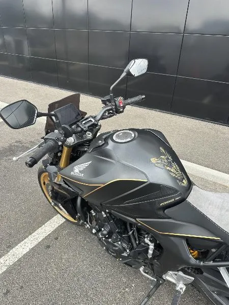 CB 1000 Hornet SP