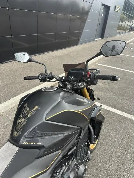 CB 1000 Hornet SP