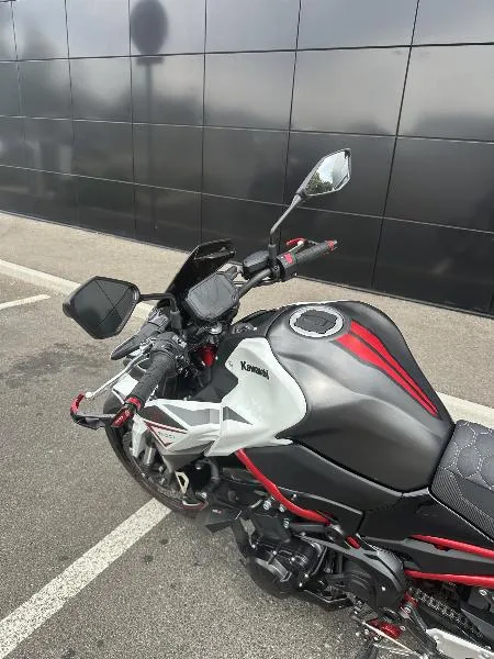 Z 900