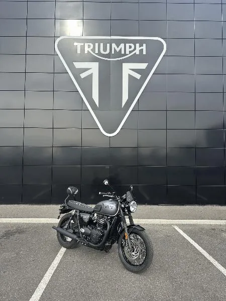 Bonneville T120 Black