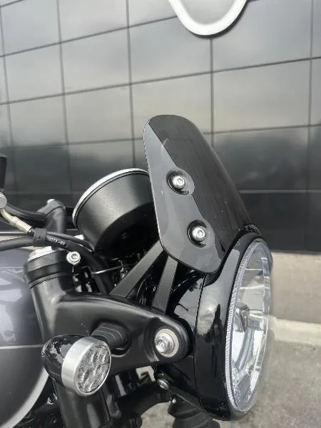 Bonneville T120 Black