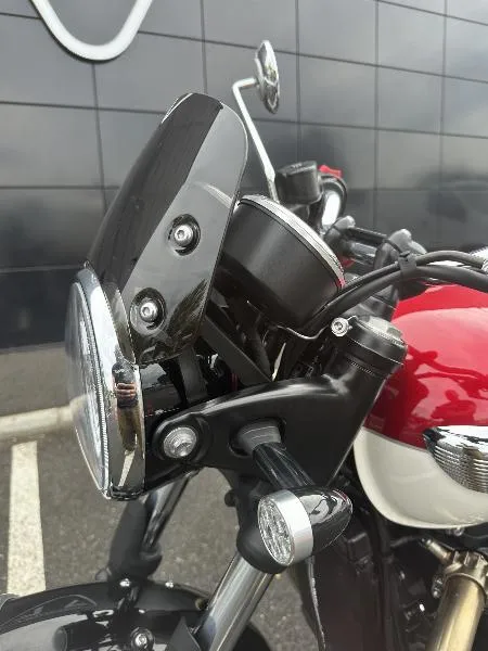 Bonneville T100