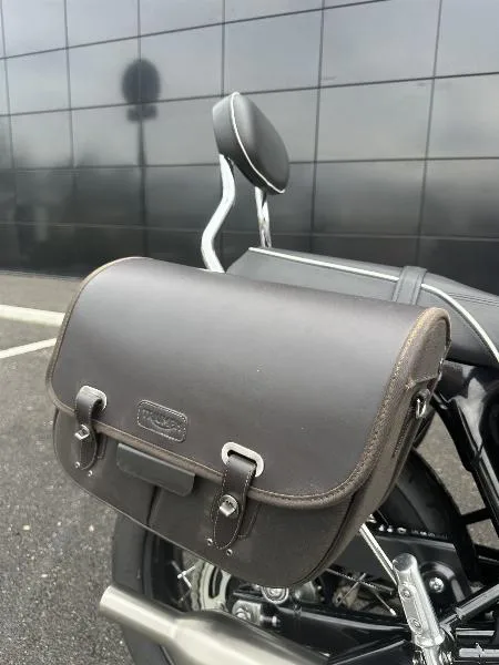 Bonneville T100