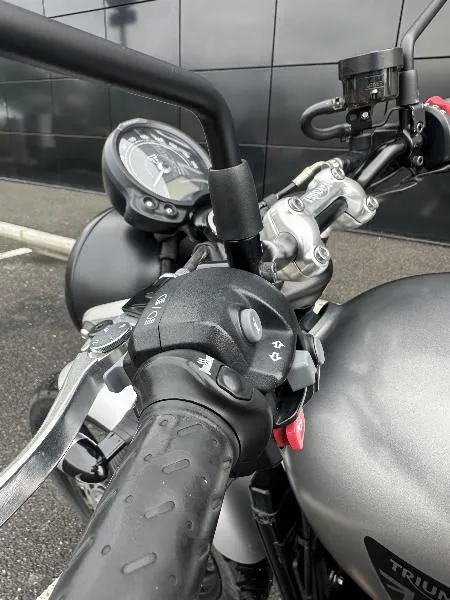 STREET TWIN 900 EC1 Edition