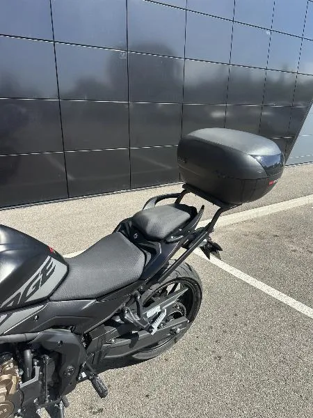 R 625