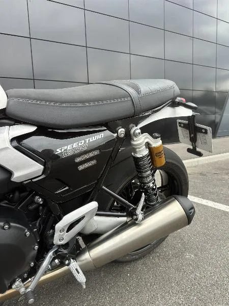 Speed Twin 1200 RS