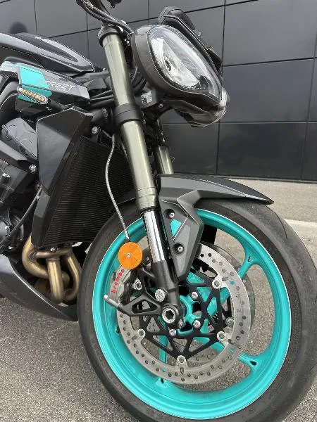 STREET TRIPLE 765 RS