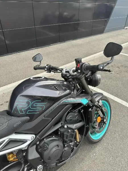 STREET TRIPLE 765 RS