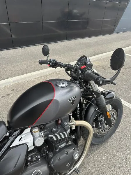 Bonneville Bobber 1200