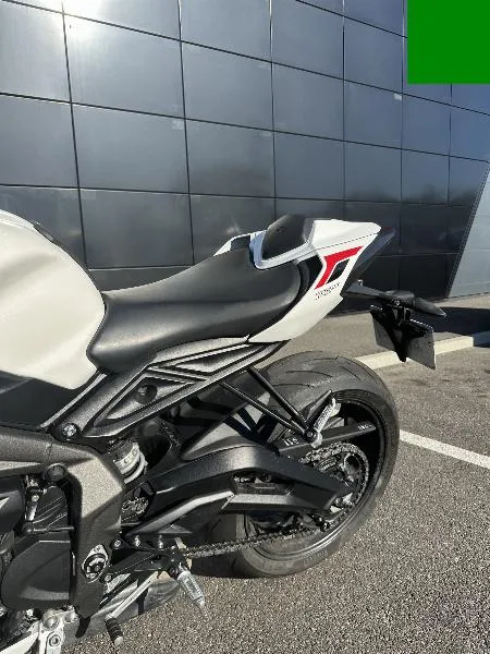 STREET TRIPLE 660 S A2