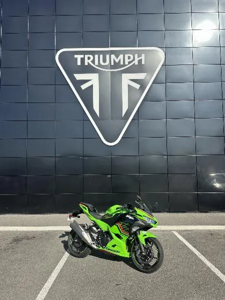 NINJA 400