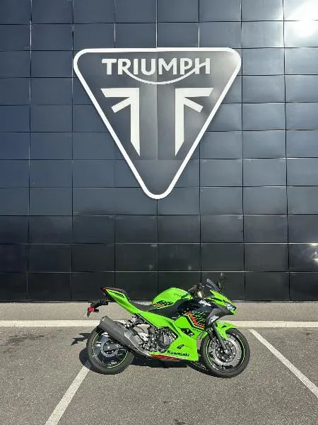 NINJA 400