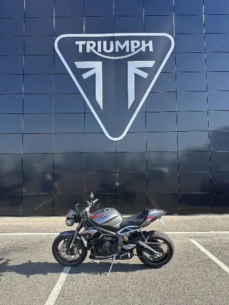 STREET TRIPLE 765 RS