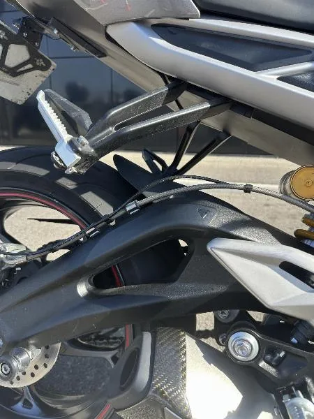 STREET TRIPLE 765 RS