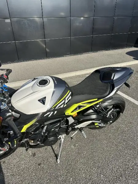 STREET TRIPLE 765 MOTO2 EDITION