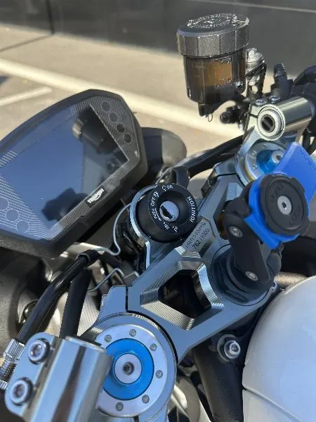 STREET TRIPLE 765 MOTO2 EDITION