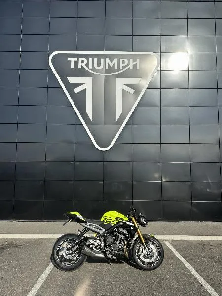 STREET TRIPLE 765 MOTO2 EDITION