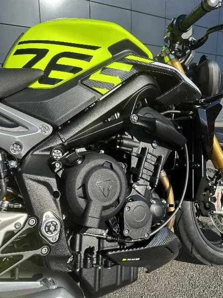 STREET TRIPLE 765 MOTO2 EDITION