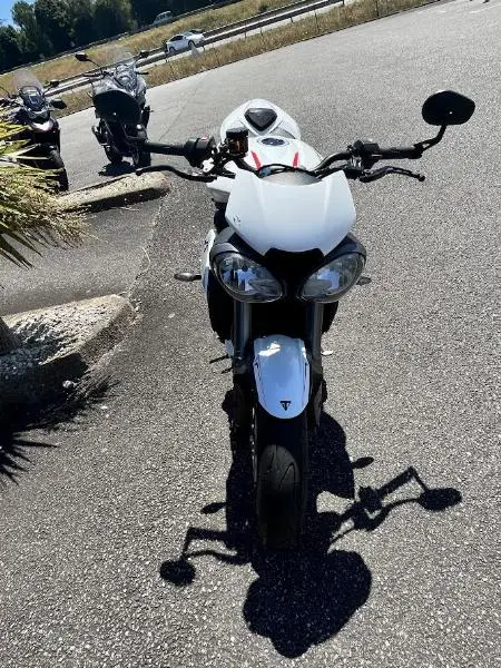 STREET TRIPLE 765 RS