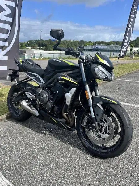 STREET TRIPLE 765 RS