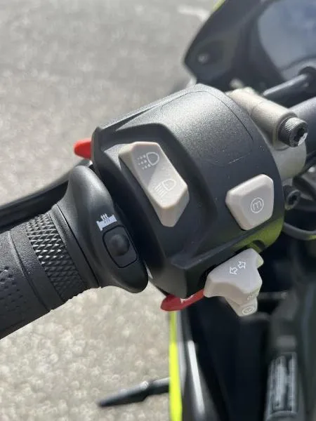 STREET TRIPLE 765 RS