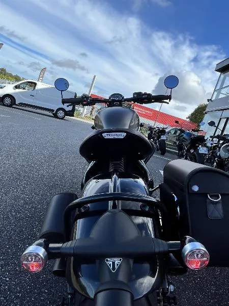 Bonneville Bobber 1200