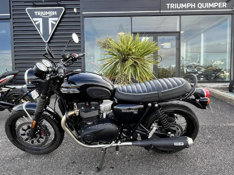 Bonneville T100