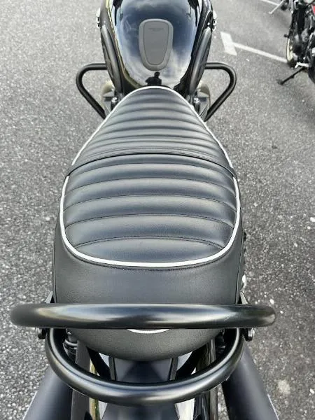 Bonneville T100
