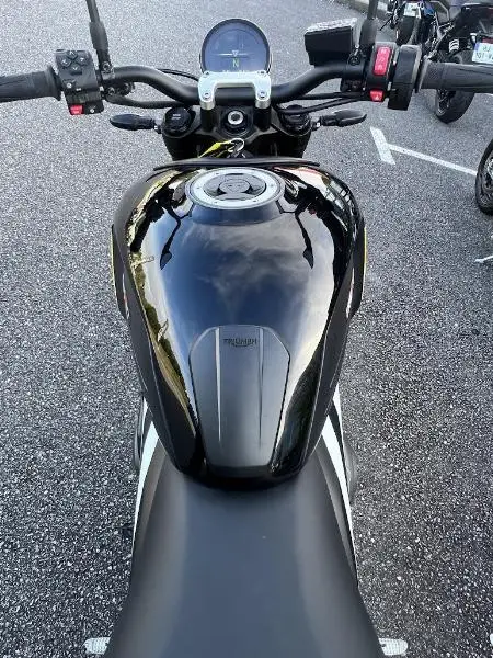 TRIDENT 660