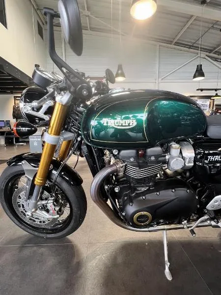 THRUXTON 1200 RS