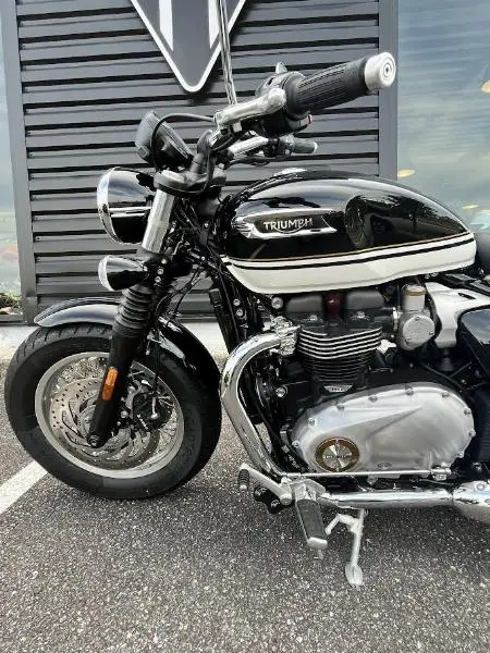 BONNEVILLE SPEEDMASTER 1200