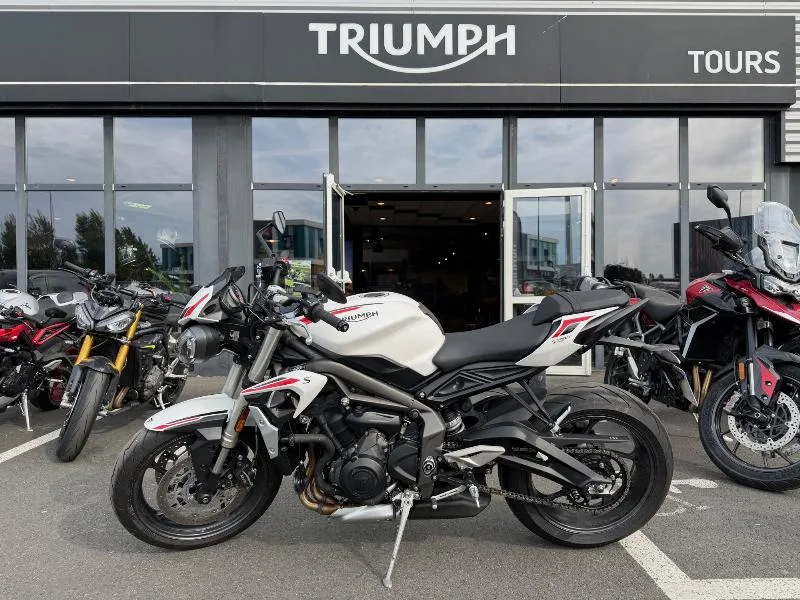 STREET TRIPLE 660 S