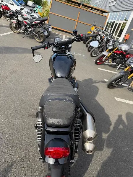 SCRAMBLER 900