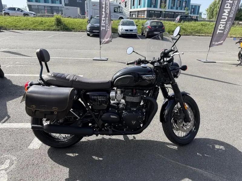 Bonneville T120 Black