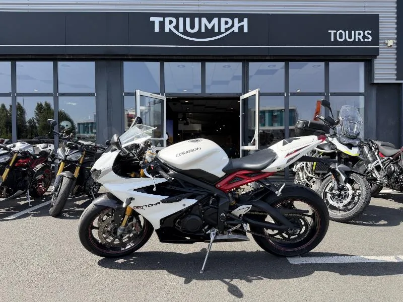 DAYTONA  675 R