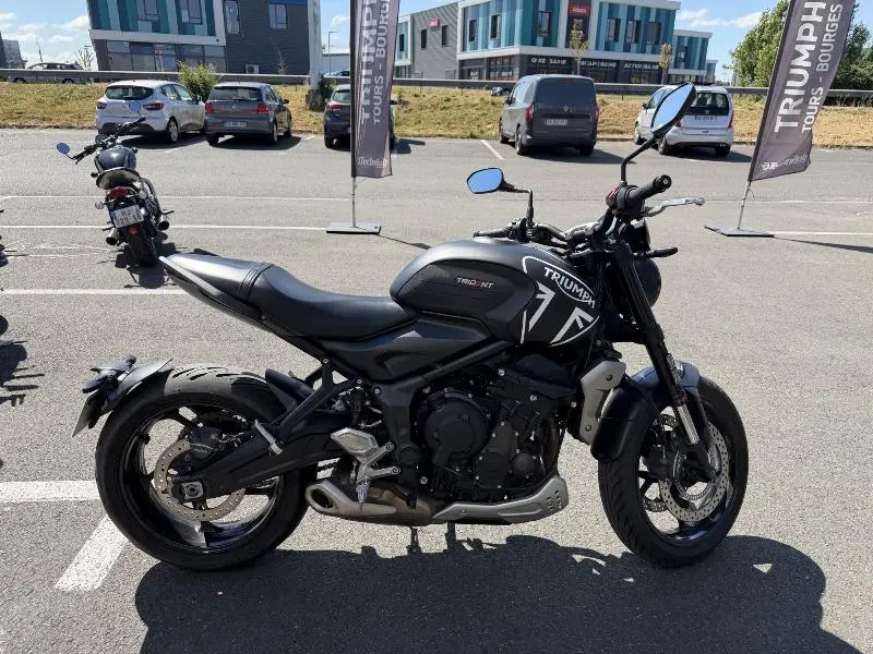 TRIDENT 660