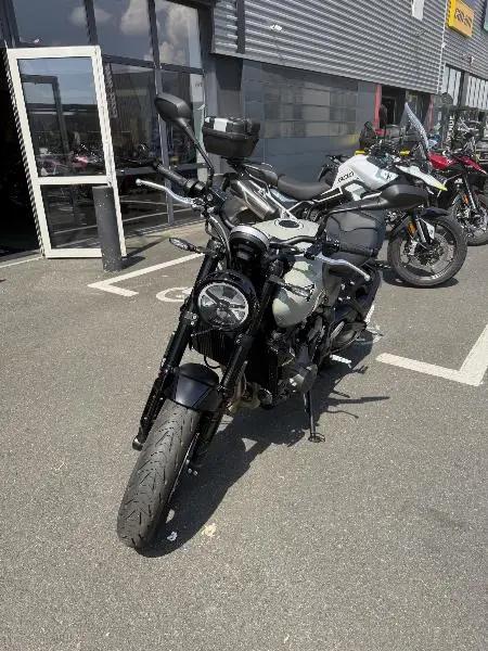 TRIDENT 660