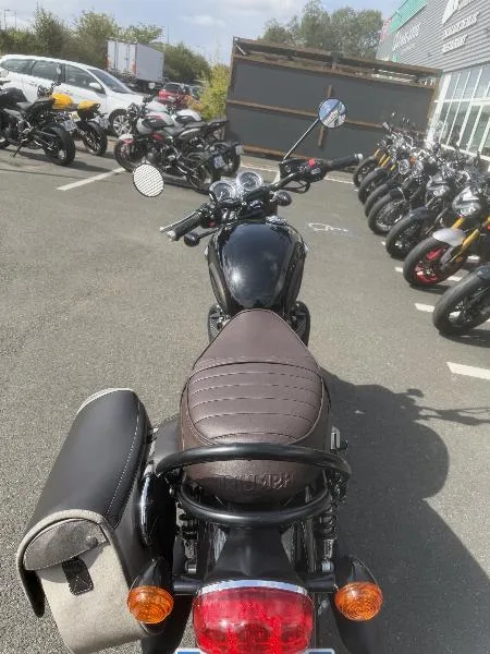 Bonneville T120 Black