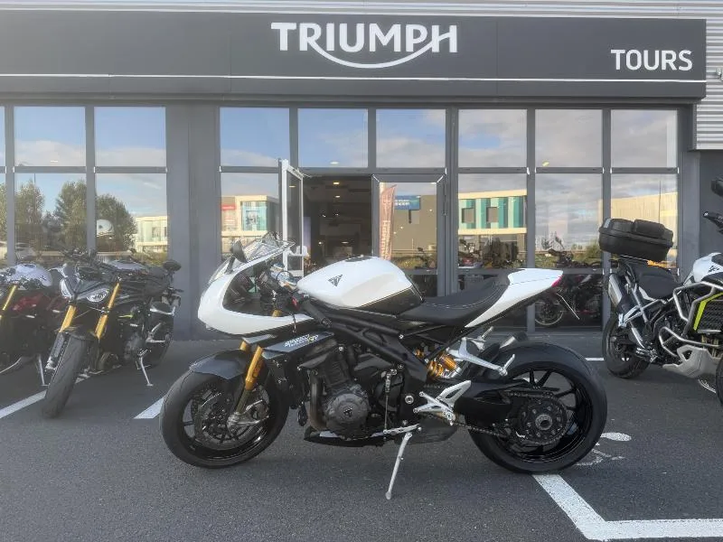 SPEED TRIPLE 1200 RR
