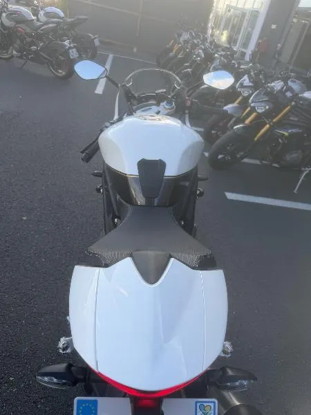 SPEED TRIPLE 1200 RR