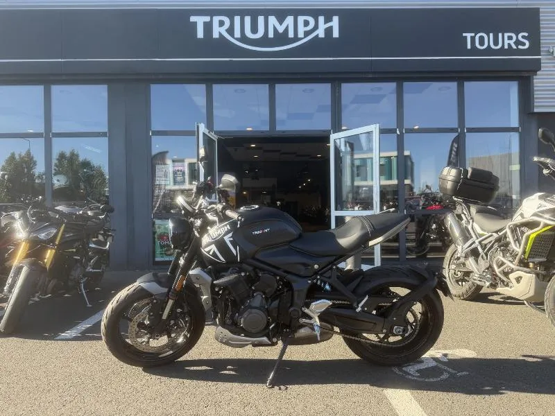 TRIDENT 660