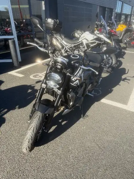 TRIDENT 660